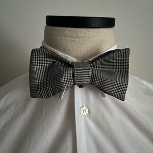 Club Monaco Silk Bow Tie